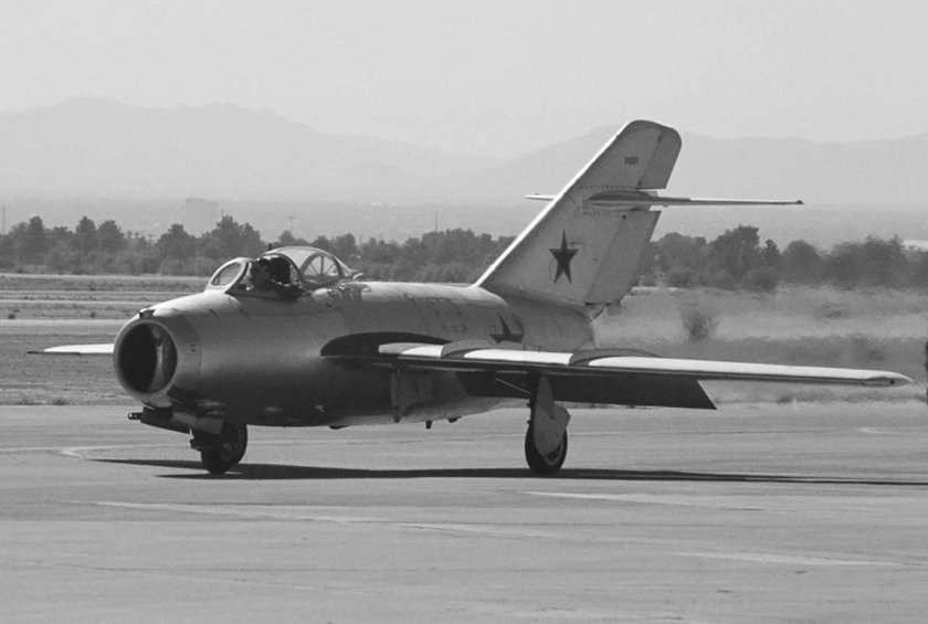 Реактивный истоибительмиг-15