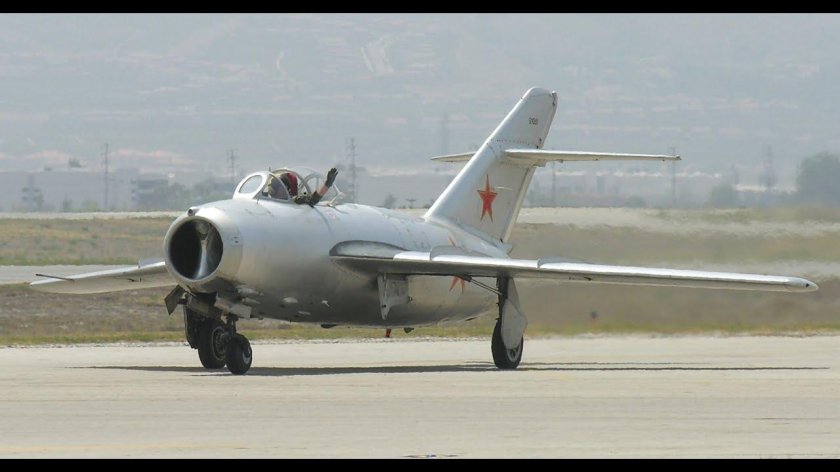 Миг-15 истребитель