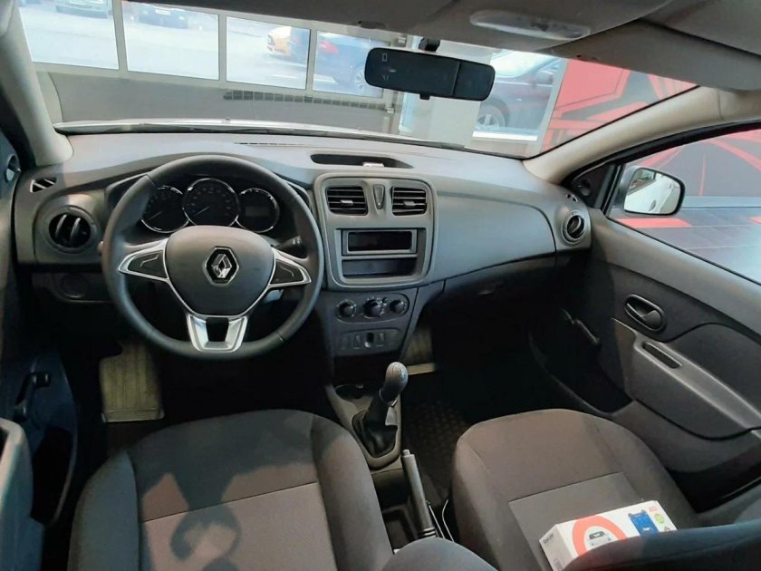 Рено Логан 2 комплектация access