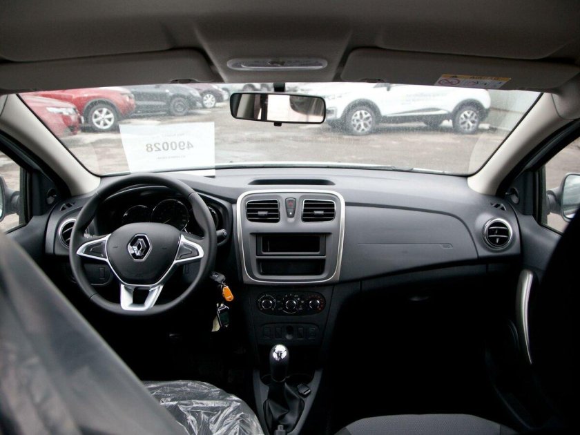 Renault Logan 2 access