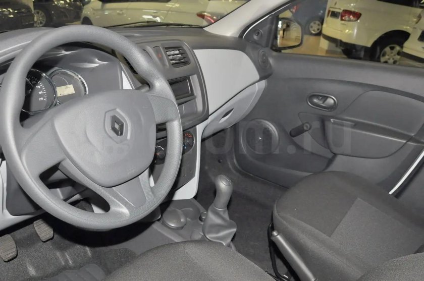 Рено Логан комплектация access