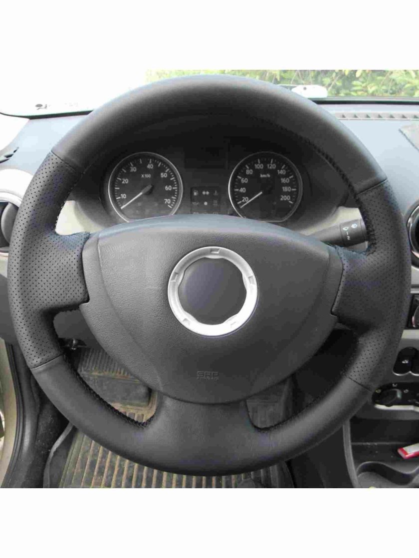 Кожаный руль Рено Логан 1