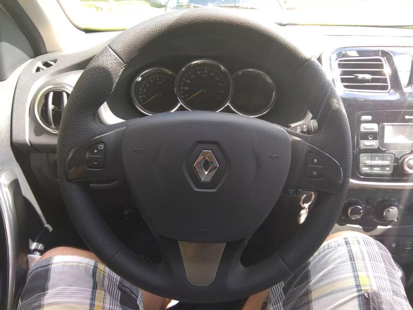 Рено Логан 2017 руль