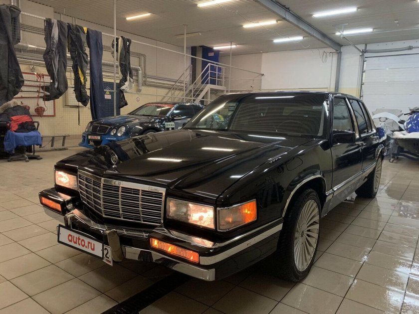 Кадиллак Deville 1993