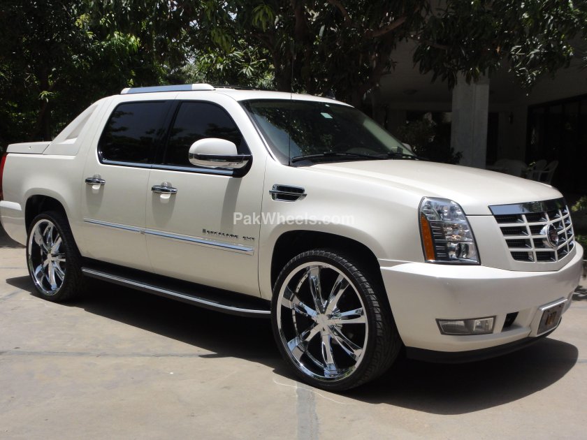 Кадиллак Эскалейд пикап