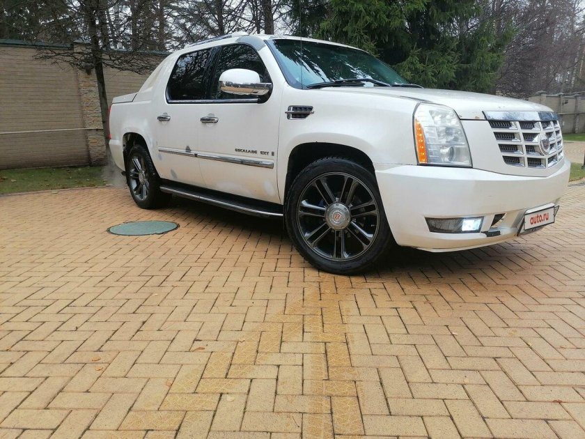 Купить Cadillac Escalade ext