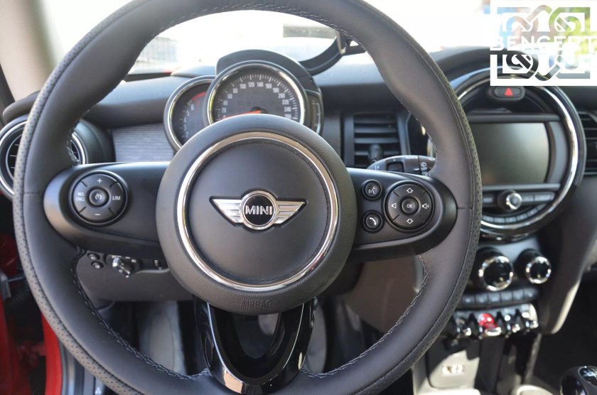 Руль Mini Cooper JCW