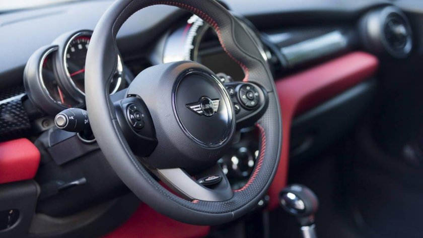 Руль Mini Cooper JCW