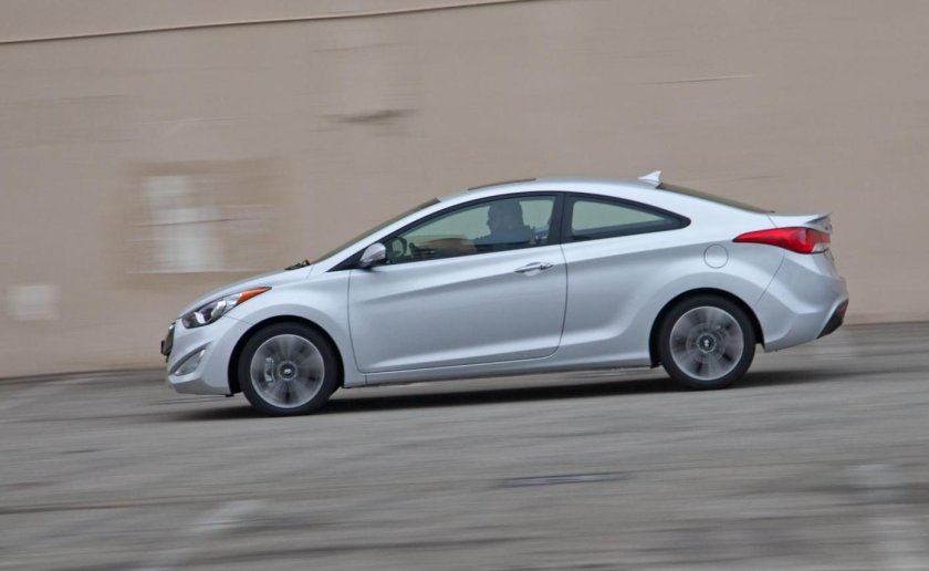 Hyundai Elantra Coupe 2012