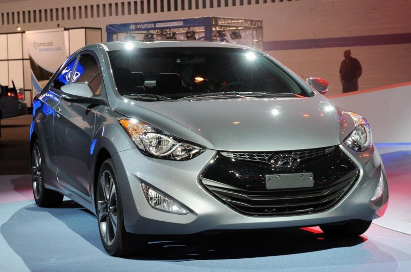 Хендай Элантра 2013 года