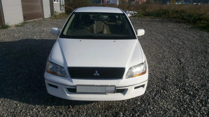 Митсубиси Лансер цедия 2002