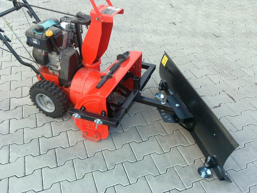 Отвал для снегоуборщика Champion