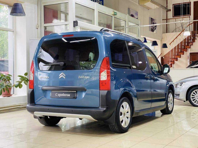 Ситроен Берлинго минивэн 2004 года выпуска