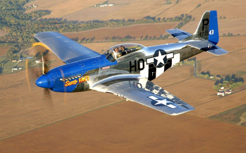 Самолет p-51 Mustang