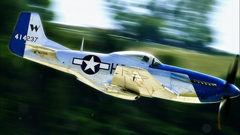 Самолет North American p-51d Mustang