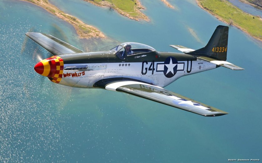 Самолет North American p-51d Mustang