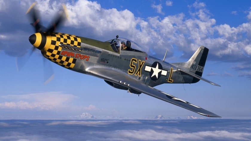 Самолет p-51 Mustang