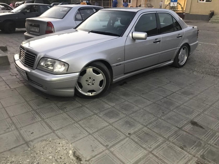 Mercedes Benz w202 AMG c36