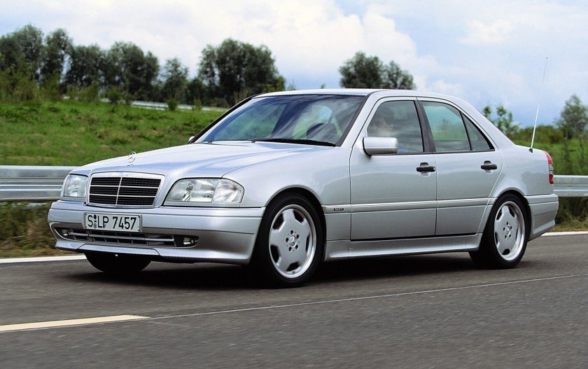 Mercedes Benz c class w202