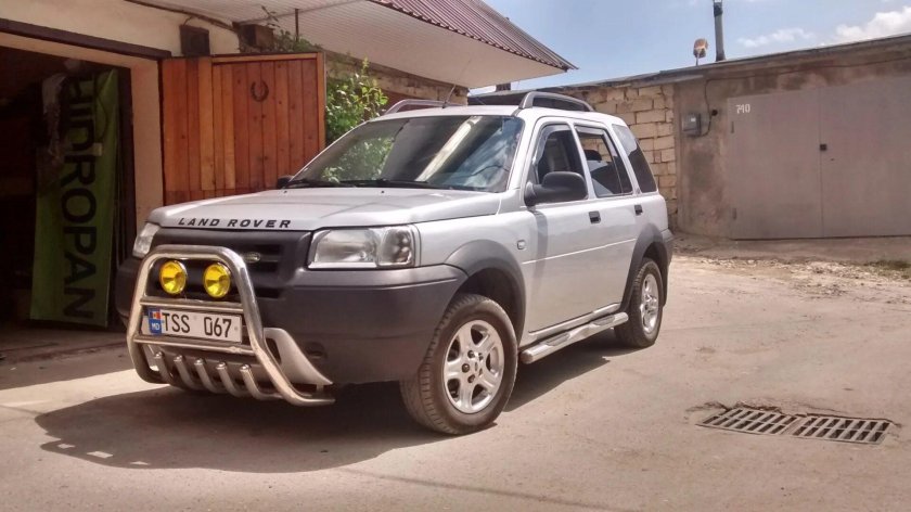 Кенгурятник на ленд Ровер Фрилендер 1