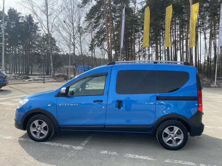 Рено Докер 2022