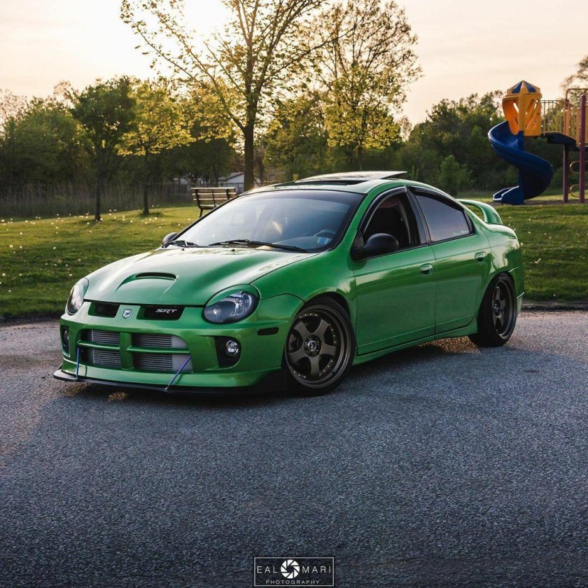 Додж неон СРТ