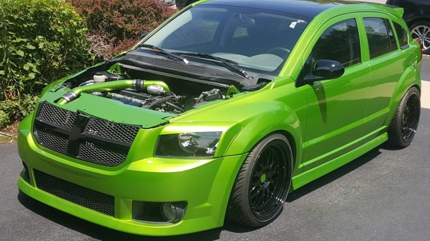 Додж Калибр зеленый