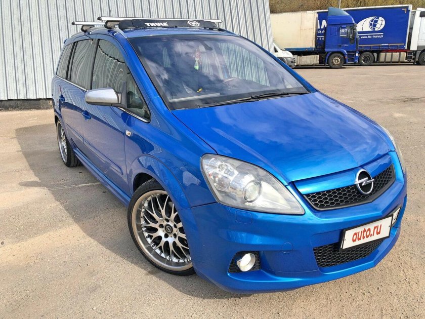 Opel Zafira OPC