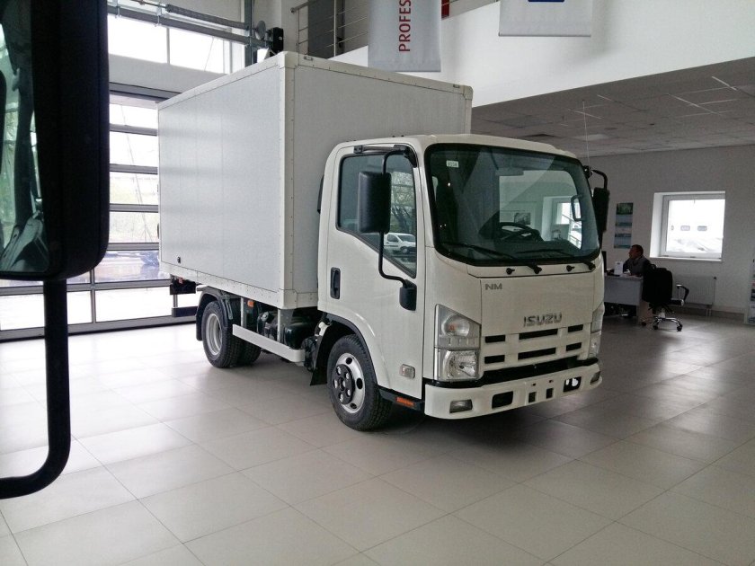 Исузу nmr85h