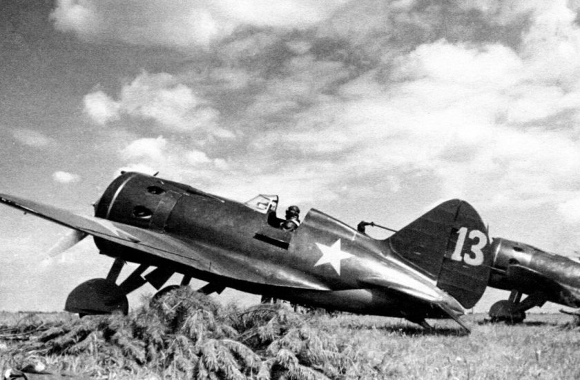 Истребитель-моноплан и-16 конструкции н.н.Поликарпова