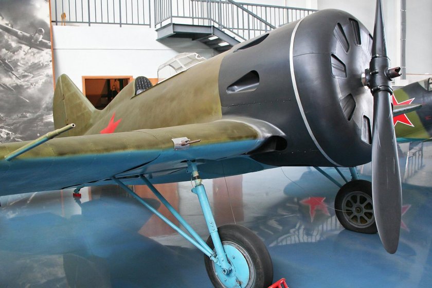 Поликарпов i16