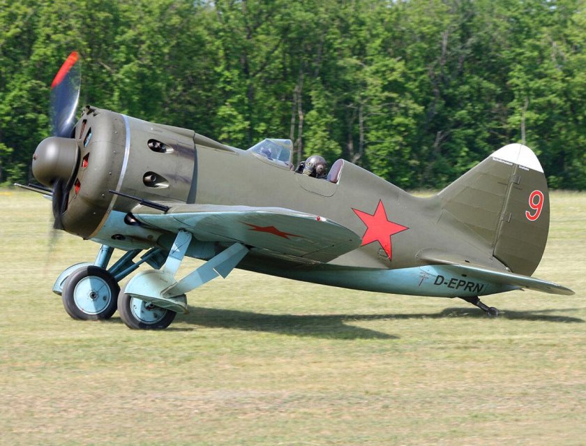 И-16 истребитель