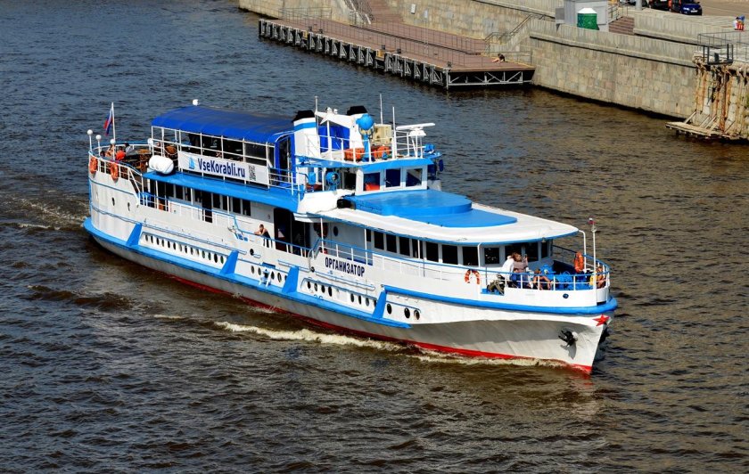 Теплоход Анна Ахматова