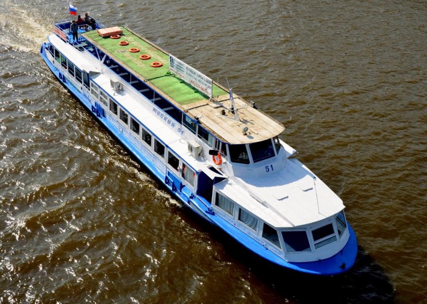 Теплоход Москва р51 проекта