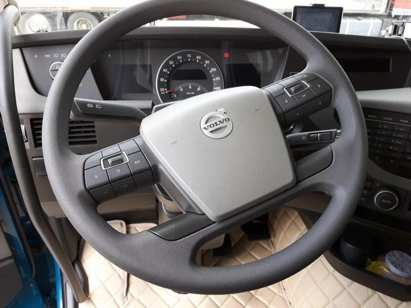 Volvo FH 460 салон