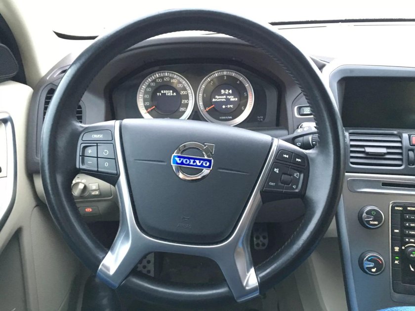 Руль Вольво хс60