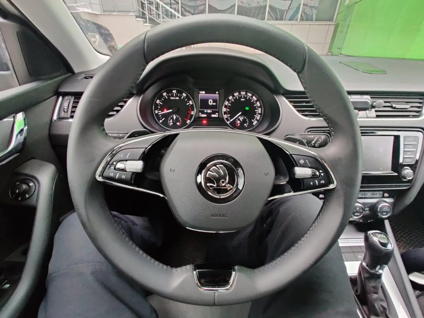 Skoda a8 руль