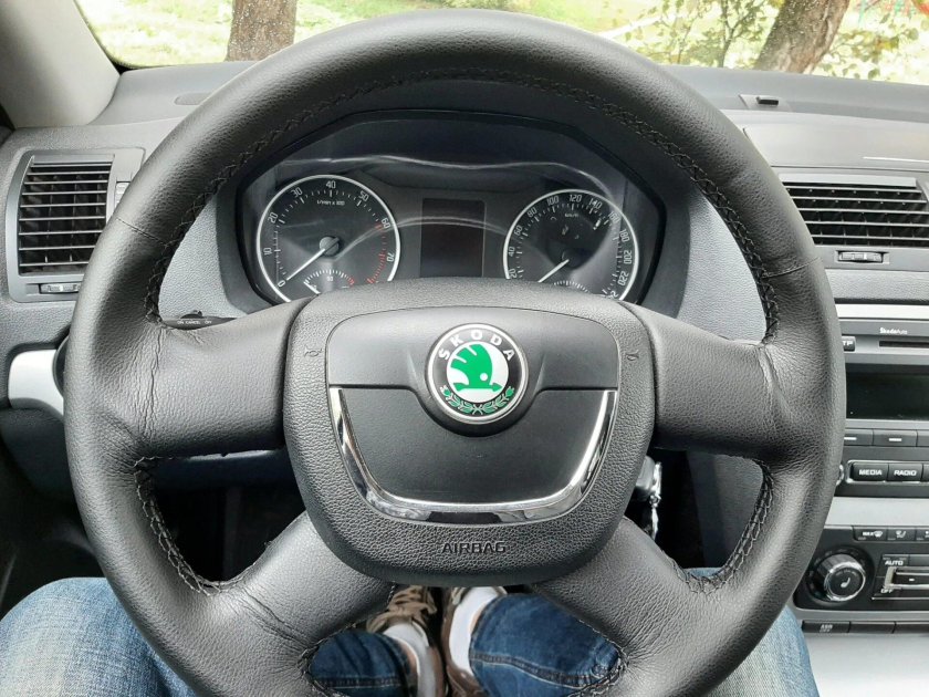 Руль Шкода Октавия тур а4