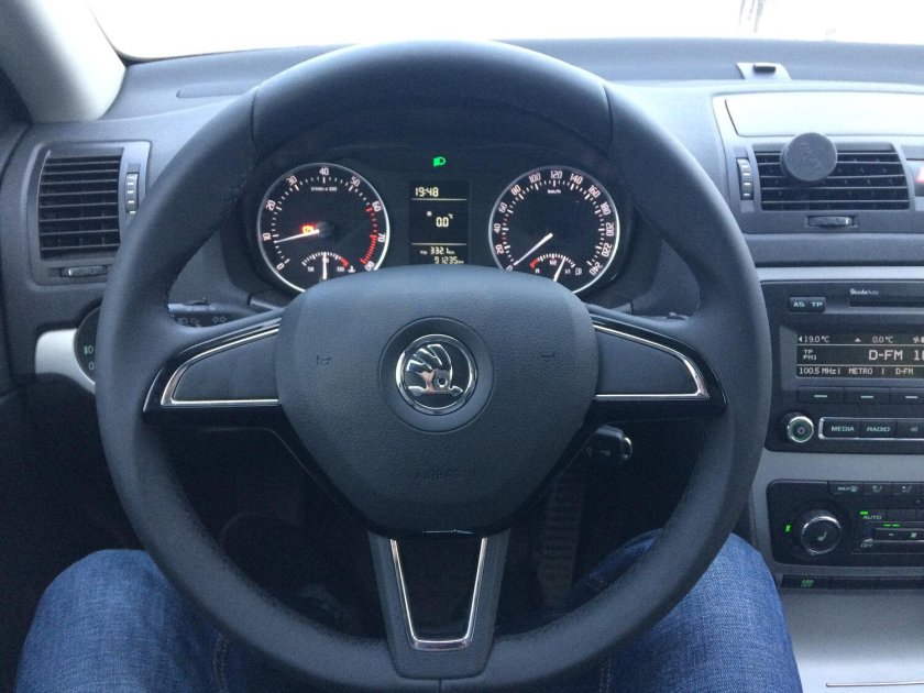 Руль Шкода а7