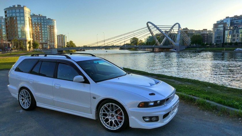 Mitsubishi Legnum VR-4