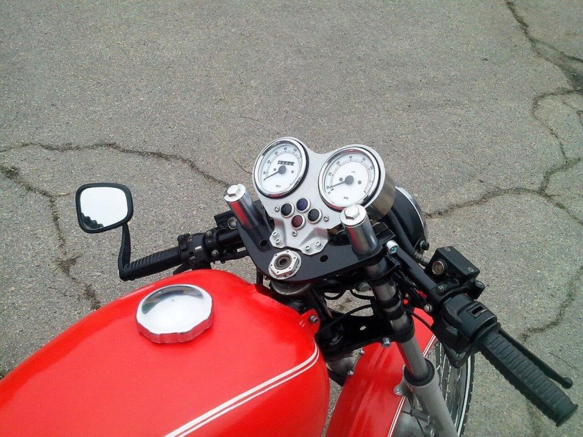 Клипоны на ИЖ Юпитер