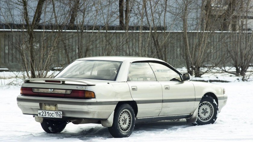 Мазда персона 1990