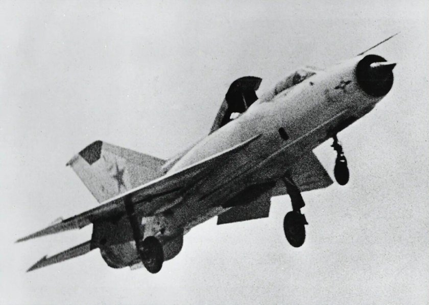 Самолет миг-21ф