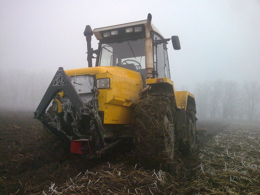 Трактор УВЗ РТ-М-160