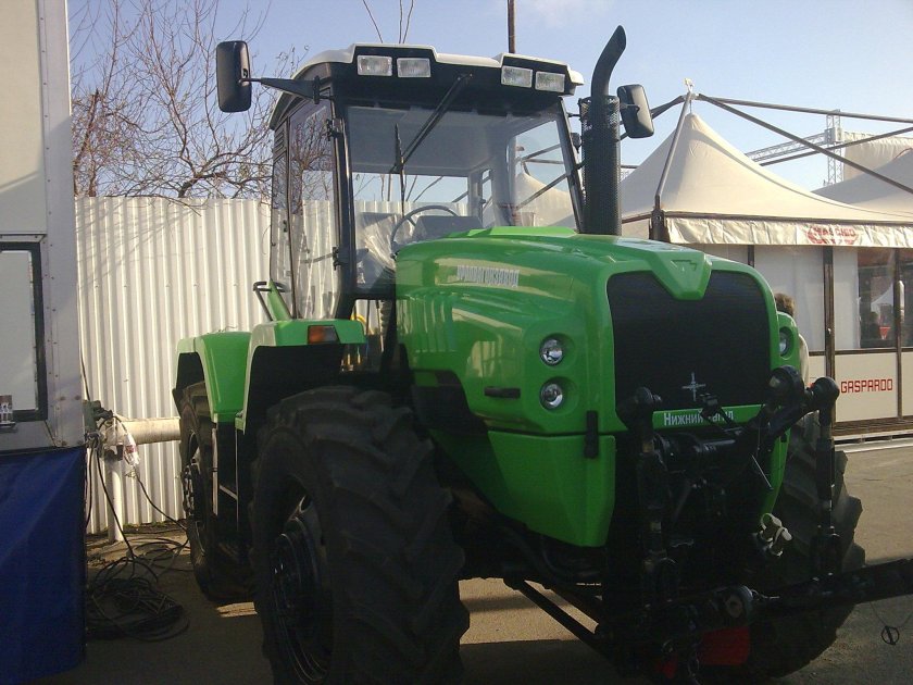 Трактор Уралвагонзавод РТМ-160