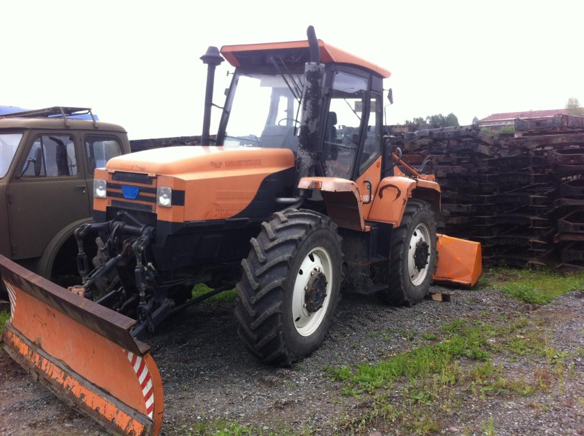 Трактор Уралвагонзавод РТМ-160