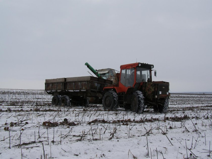 Трактор УВЗ РТ-М-160