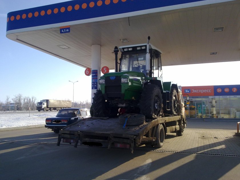 Трактор УВЗ РТ-М-160