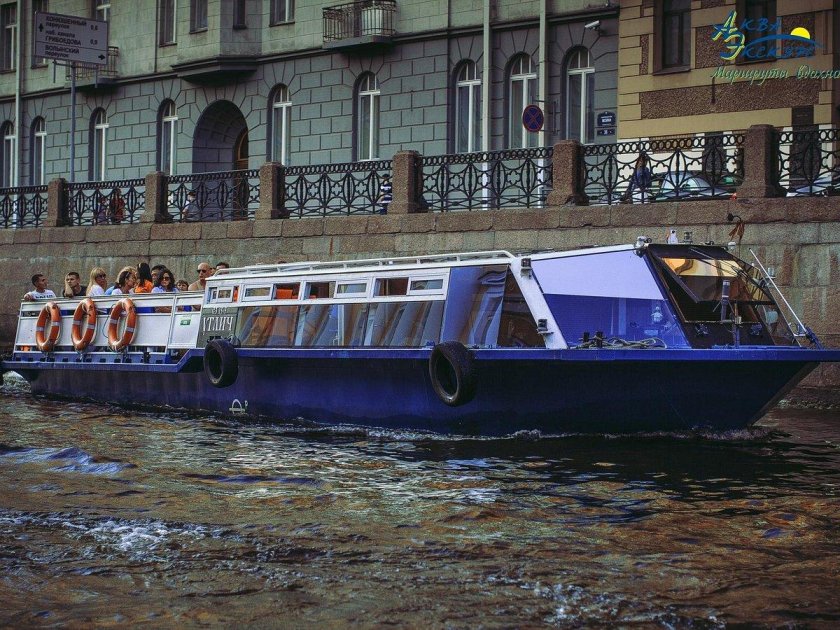 Теплоход мойка СПБ