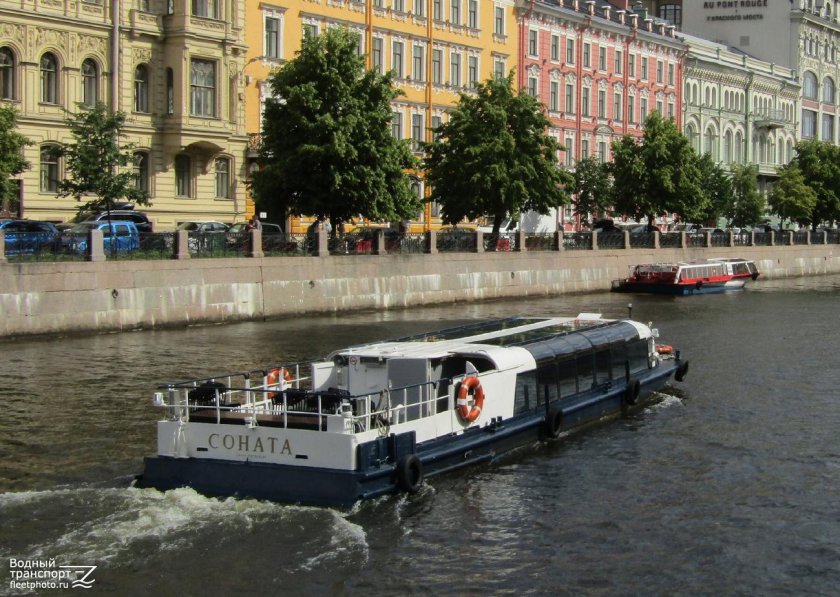 Речное судно